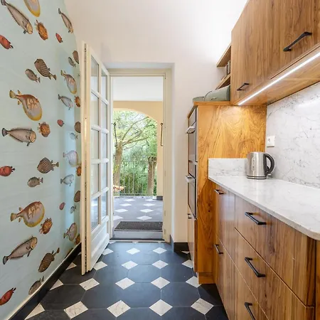 Hostdomus - Celestia * Alassio